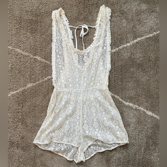 Staring at Stars Lace Fringe Romper - Picture 4 of 8